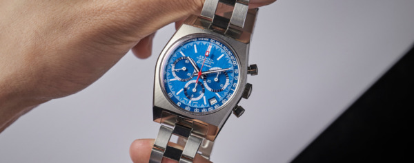 Introducing – Revolution Does it Again with Zenith and Drops the Chronomaster Revival A3818 “Airweight Cover Girl”