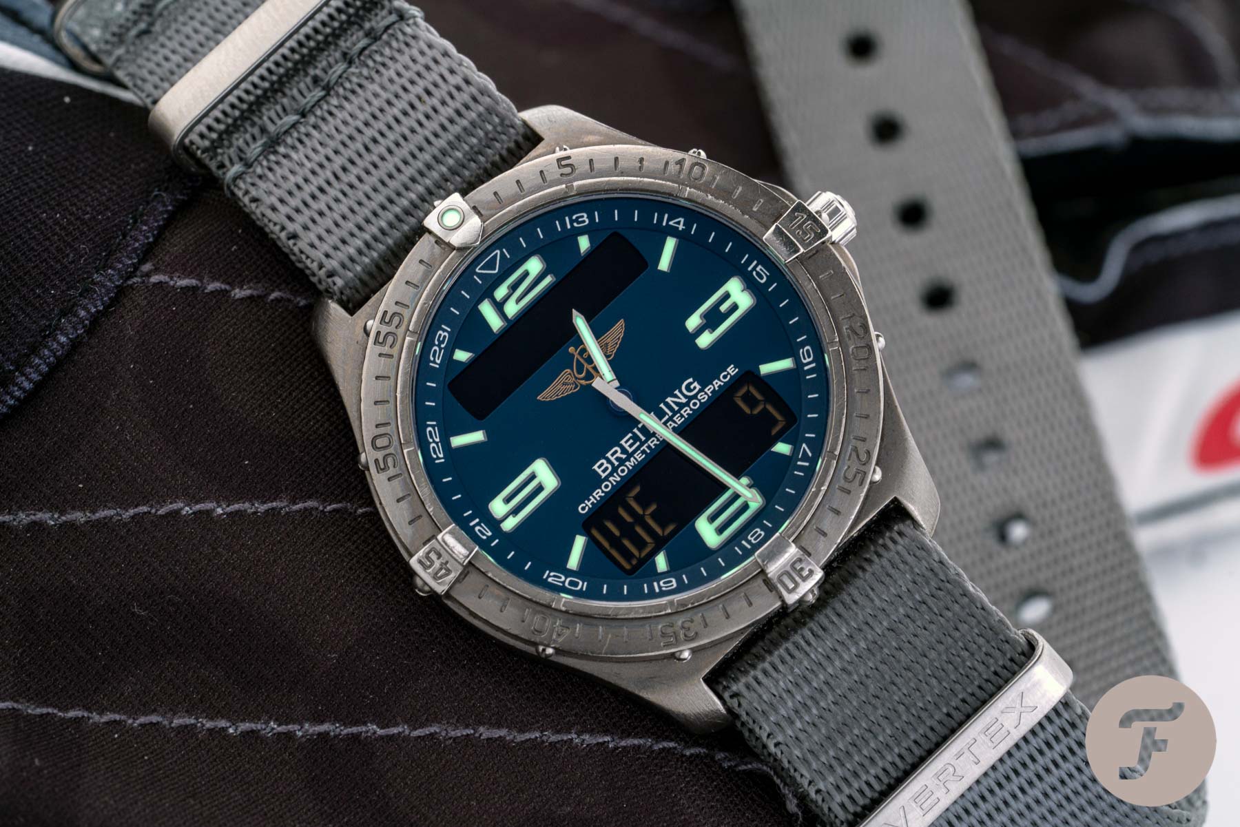 (Almost) Anti-Smartwatch: An Argument For The Practicality Of The Wristwatch