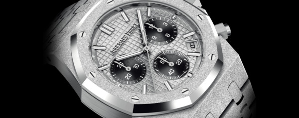 Introducing – The Panda Royal Oak Chronograph 41mm Frosted Gold That Only Japan Can Get (For Now)