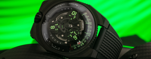 Introducing – Futuristic In and Out, The New Carbon URWERK UR-100V C52