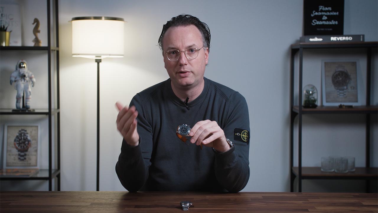 [Video] Two Speedmaster Broad Arrow Alternatives To The Speedmaster Calibre 321 In Canopus Gold