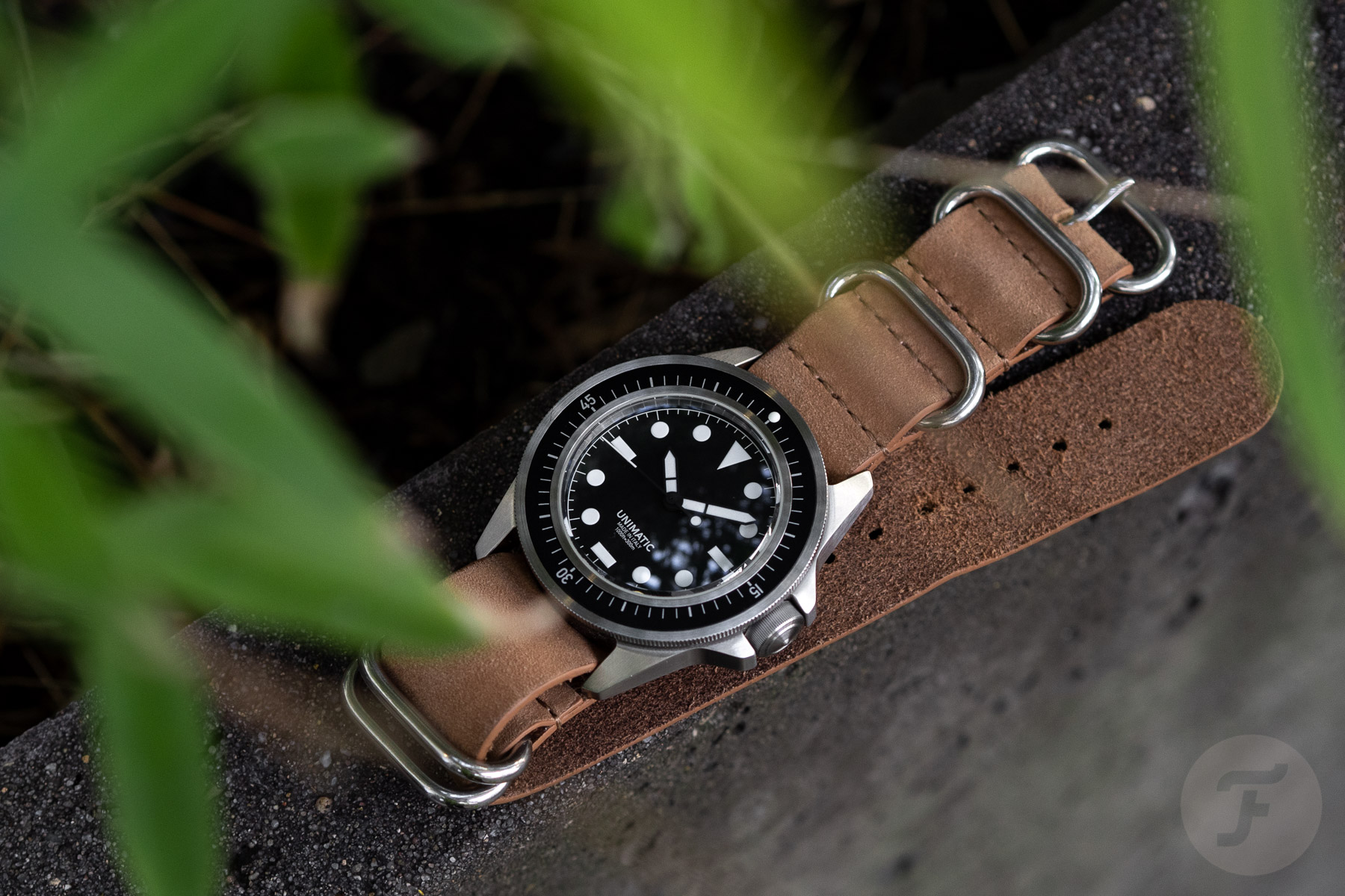 Strap Check: A Leather Zulu Strap From Cheapest NATO Straps Is The Perfect Fit For My Unimatic Modello Uno U1-F