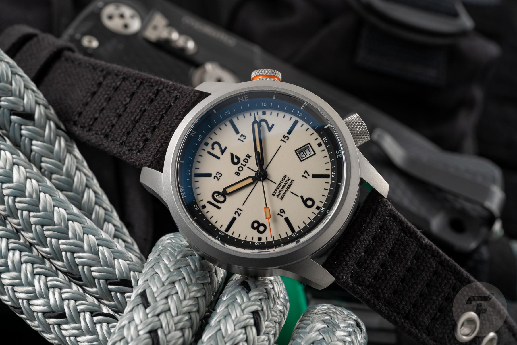 Hands-On: The New BOLDR Expedition I — Making A Comeback In Three Different Colorways