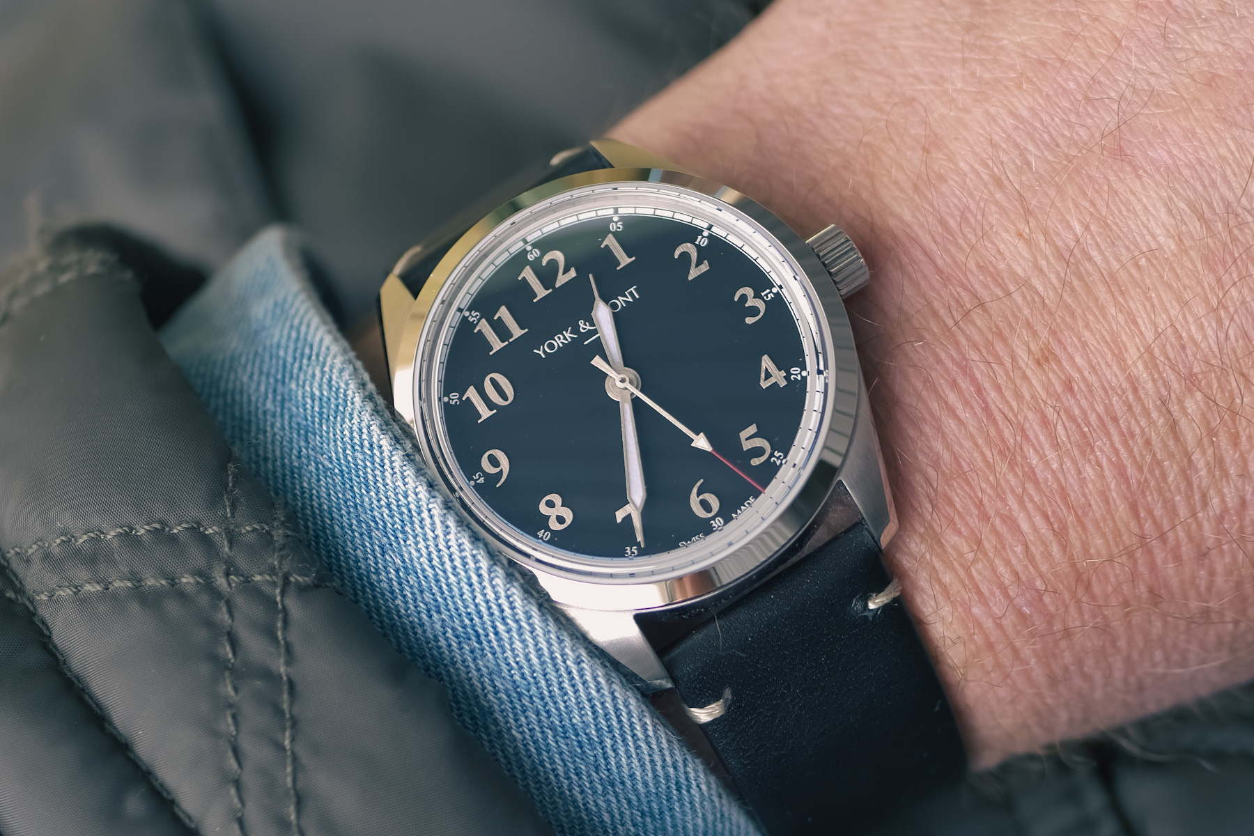 The York & Front Burrard — Hands-On With A Strong Canadian Debut