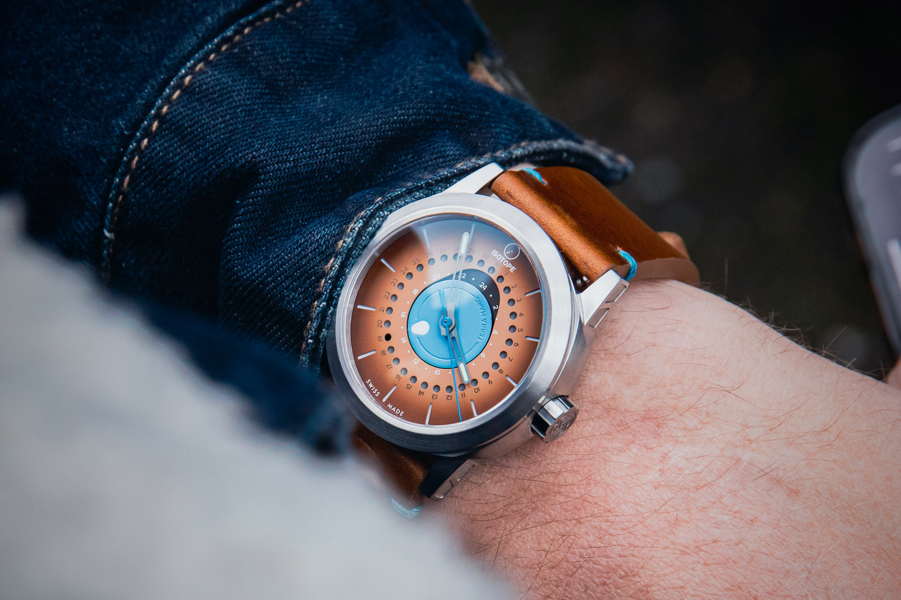 Introducing The Isotope GMT 0º Terra Maris — A Cool Collaborative Vision Of A Traveler’s Watch