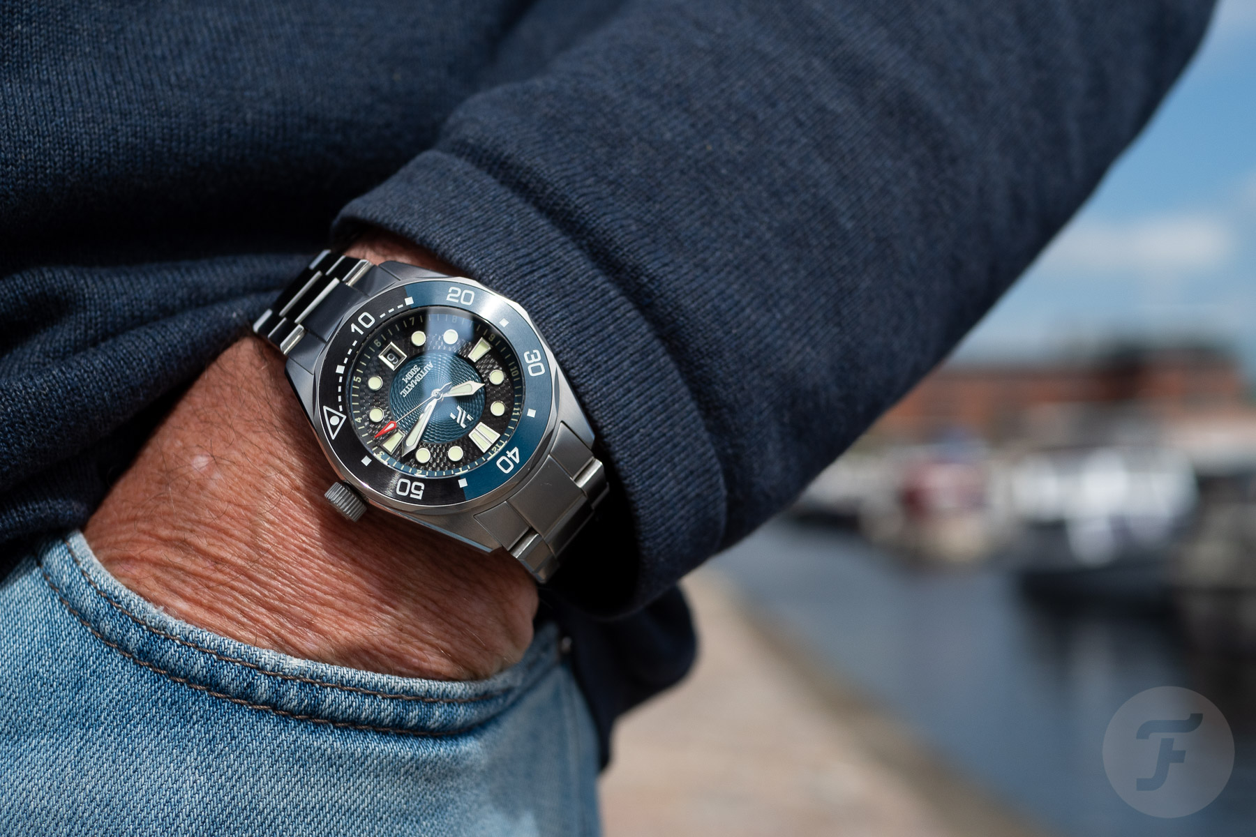 Hands-On With The Horon Ocean Hunter Dive Watch