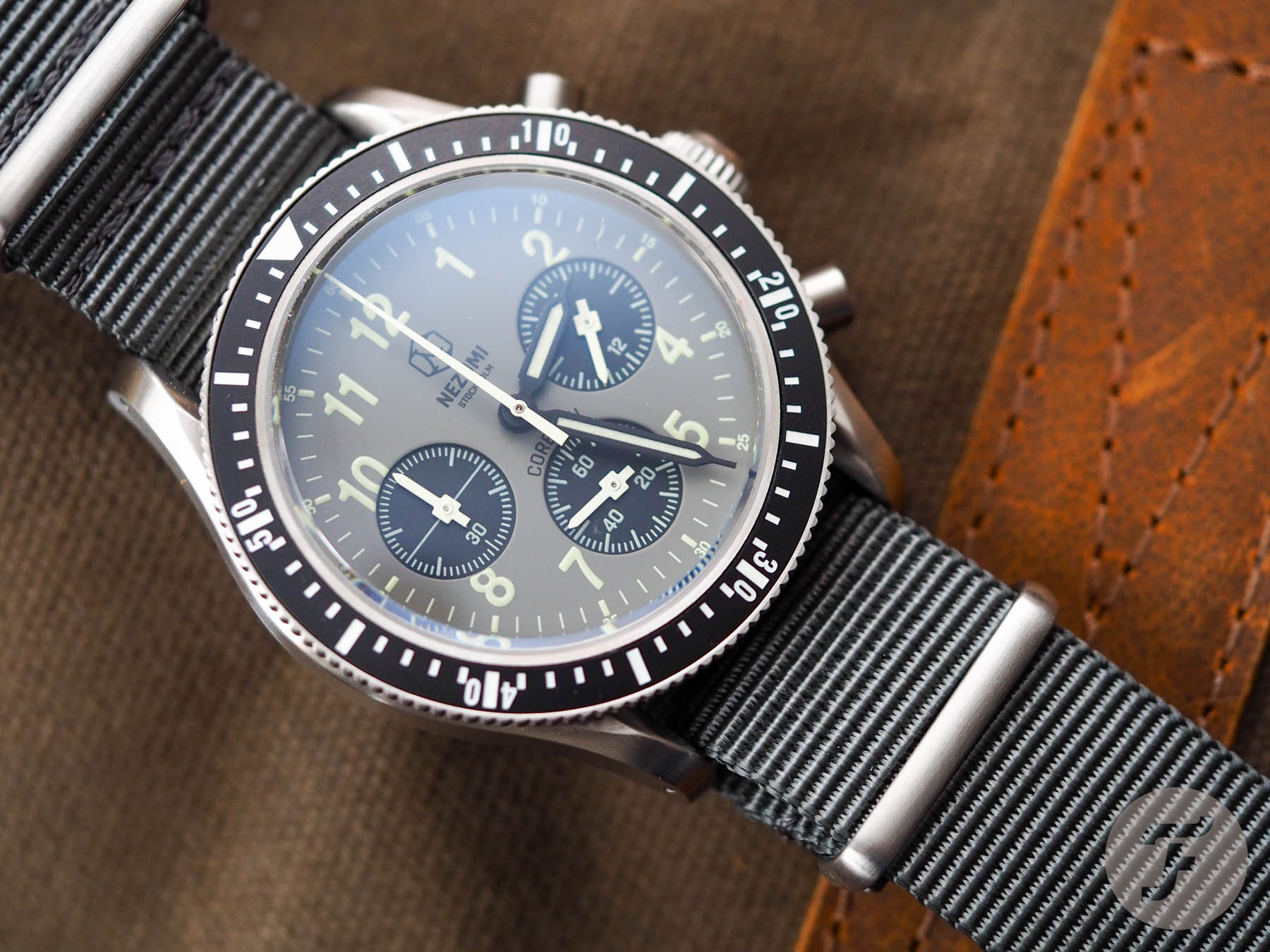 The Nezumi Corbeau In Gray Is A Surprising Ray Of Sunshine On the Wrist