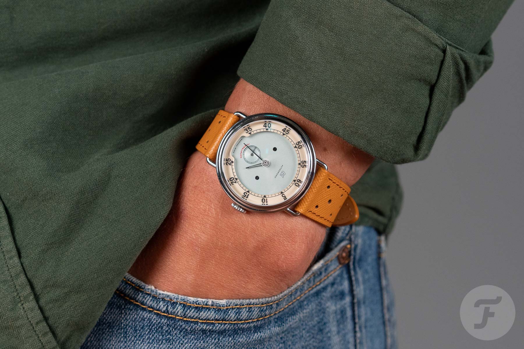Strap Check: The Autodromo “Mustard” Saffiano Rally Strap On The Brand’s Own Intereuropa
