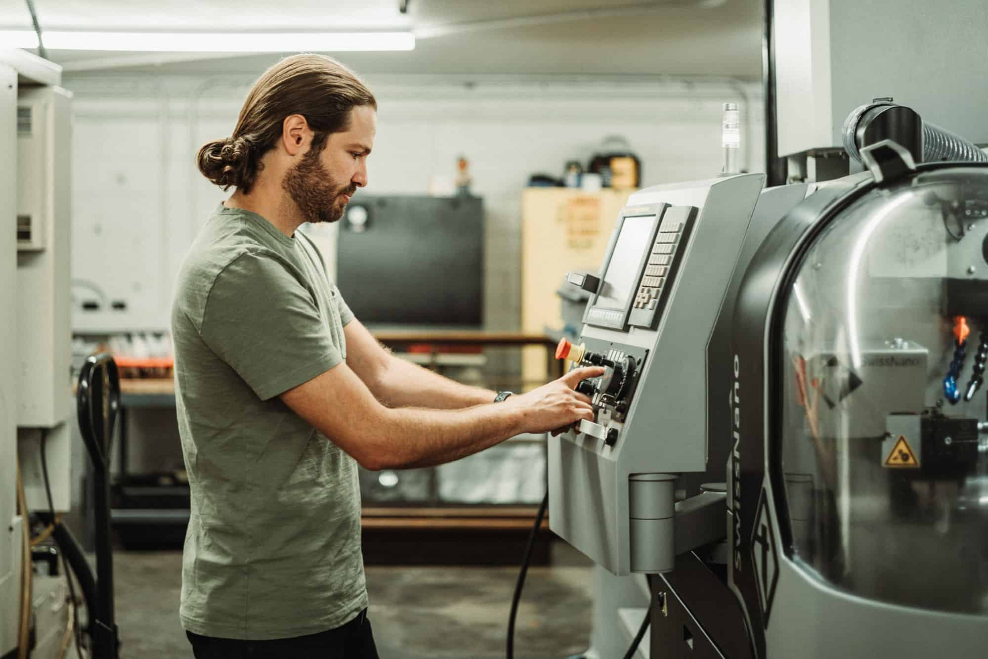 In the Workshop with Cameron Weiss