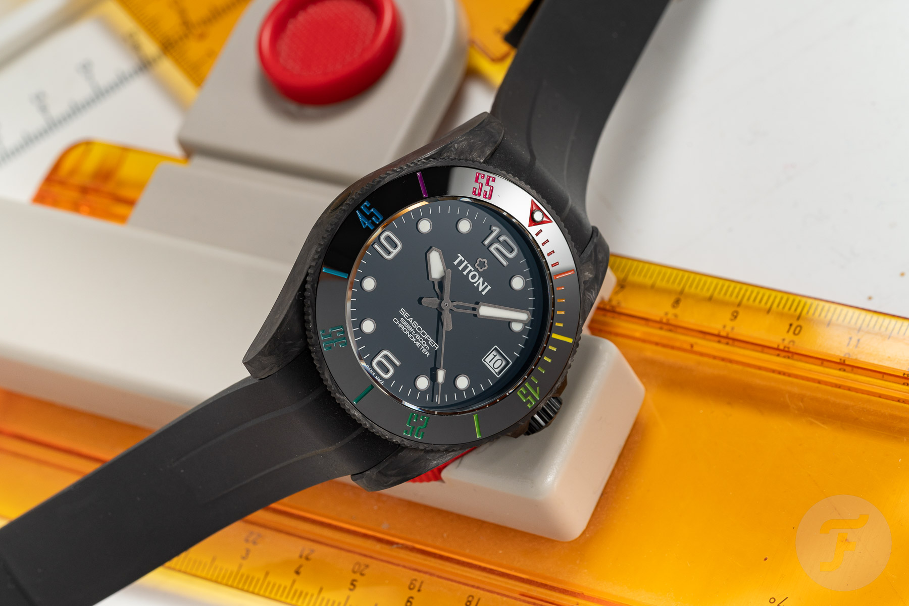 Titoni Launches Seascoper 600 CarbonTech With In-House T10 Caliber