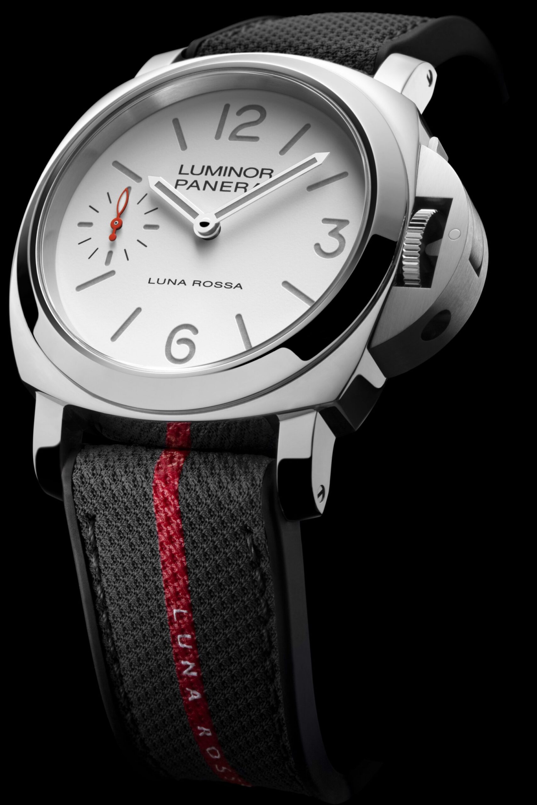 Head Start: Panerai Announces New Luminor Luna Rossa
