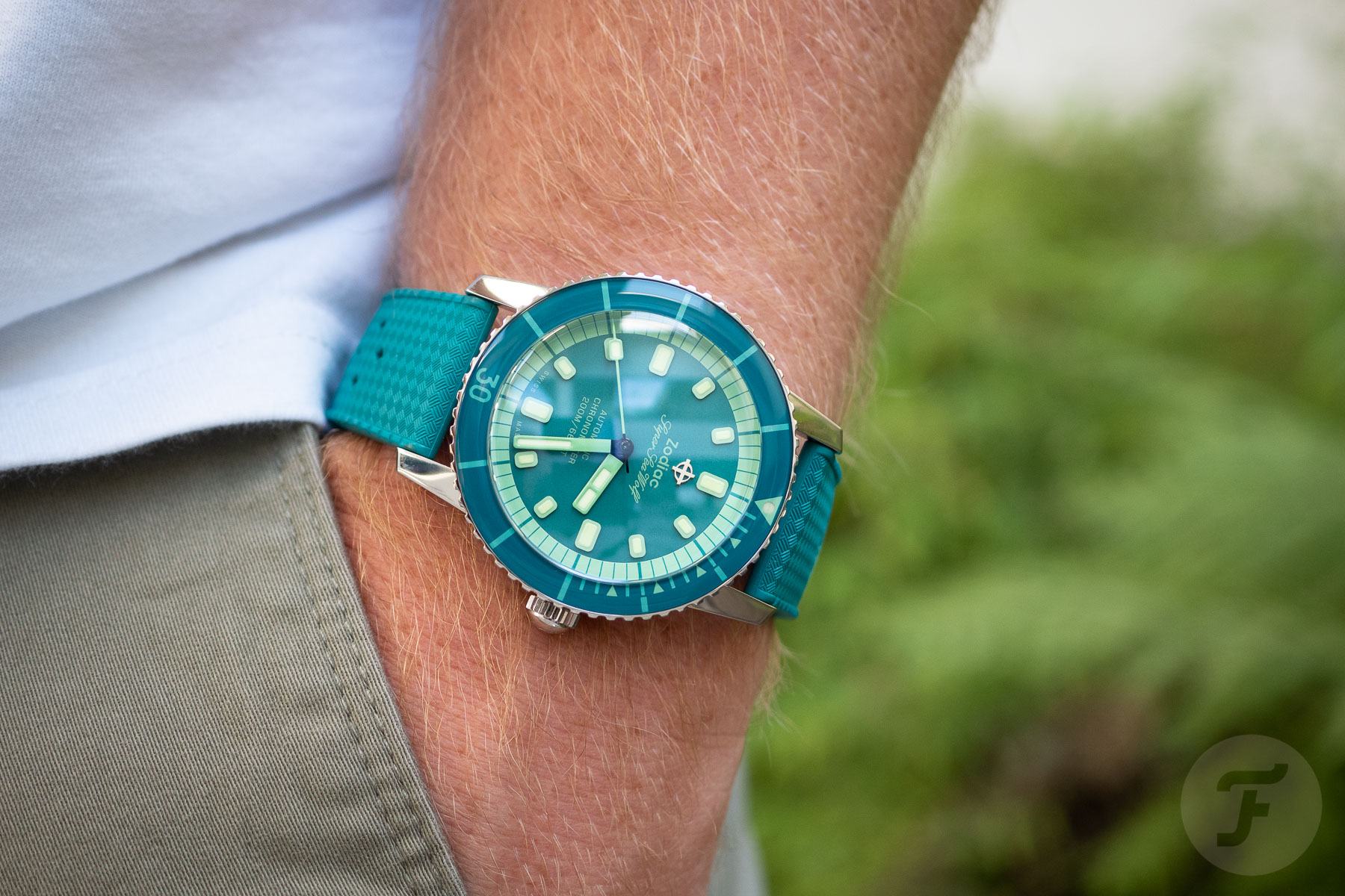 Sunday Morning Showdown: Zodiac Super Sea Wolf Vs. Breitling SuperOcean 42