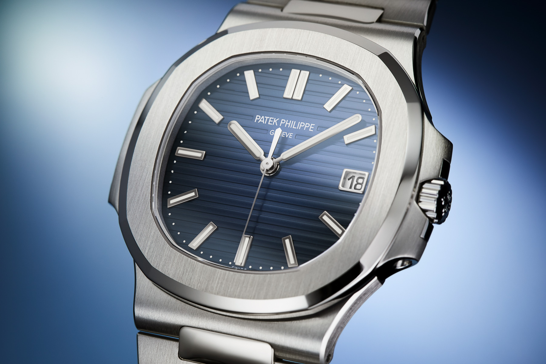Meet The New Patek Philippe Nautilus 5811/1G — Now With A Larger, Monobloc Case In White Gold