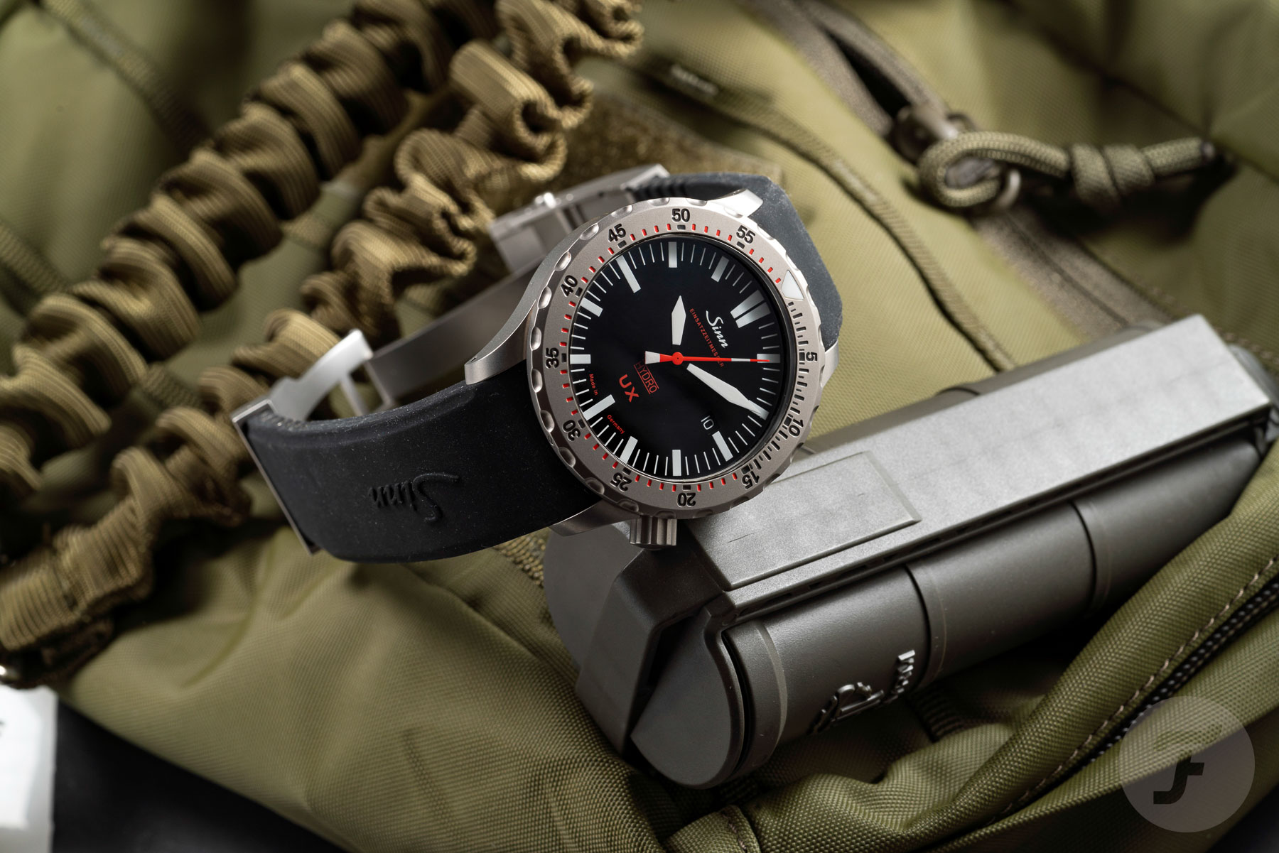 Hands-On With The Sinn UX And The Sinn 240 — Two Classic References From The German Brand’s Lineup