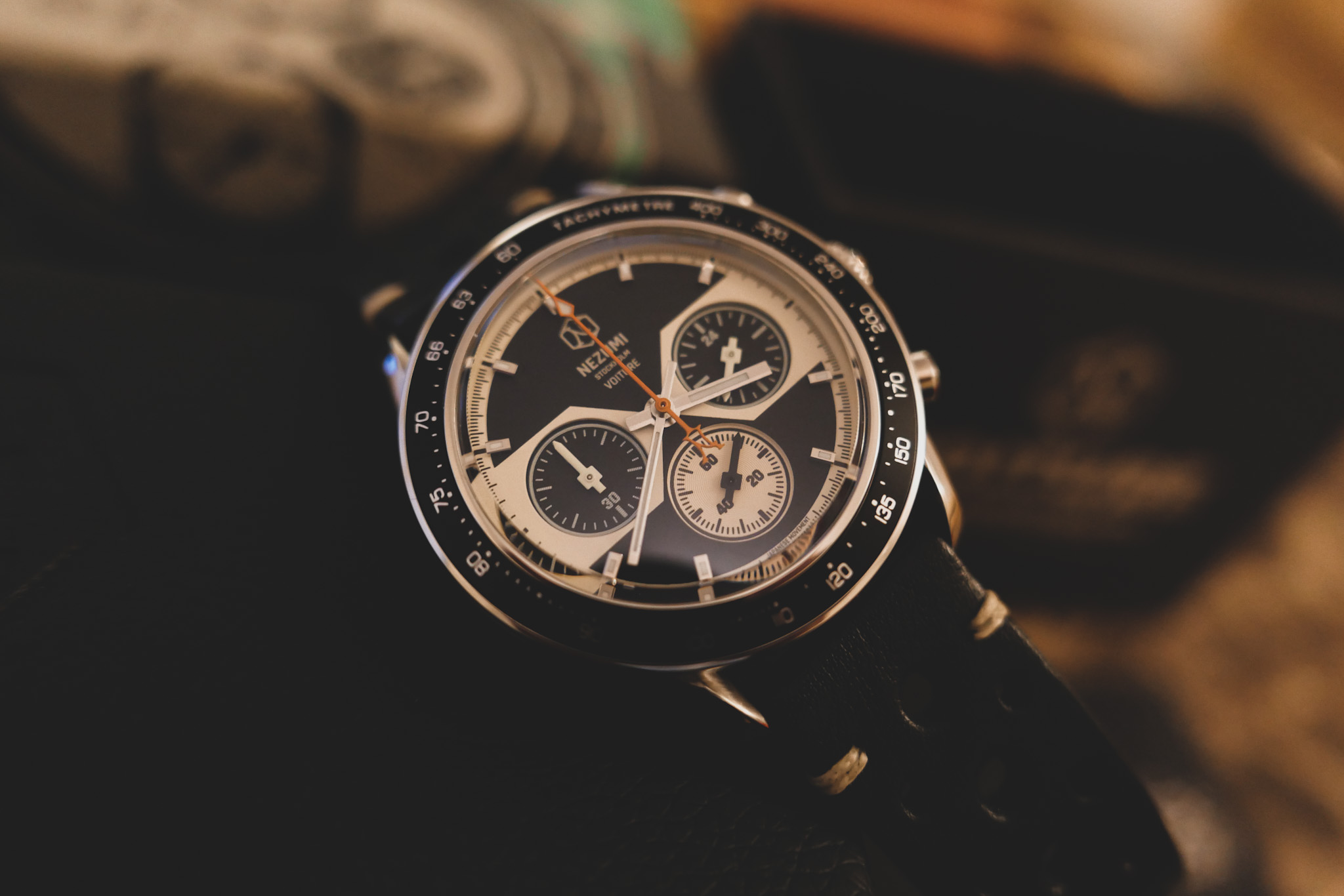 Hands-On With The Nezumi Voiture VQ3.201 Chronograph — A Meca-Quartz Classic?