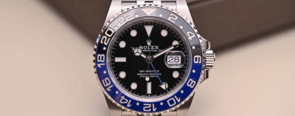 A Technical Perspective – The Difference Between Office GMT And Traveller’s GMT Watches