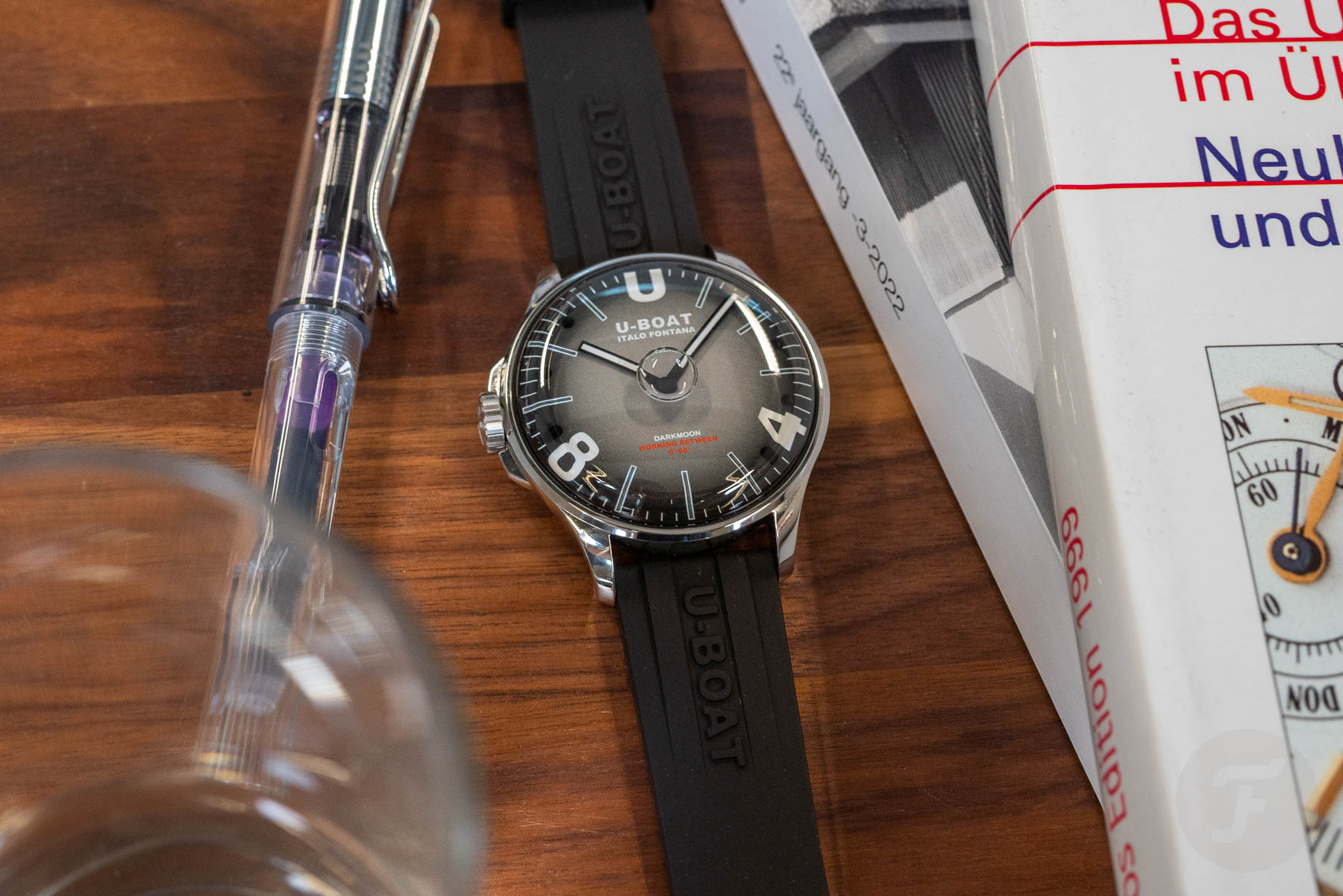 Hands-On: U-Boat Darkmoon 44 MM Grey SS