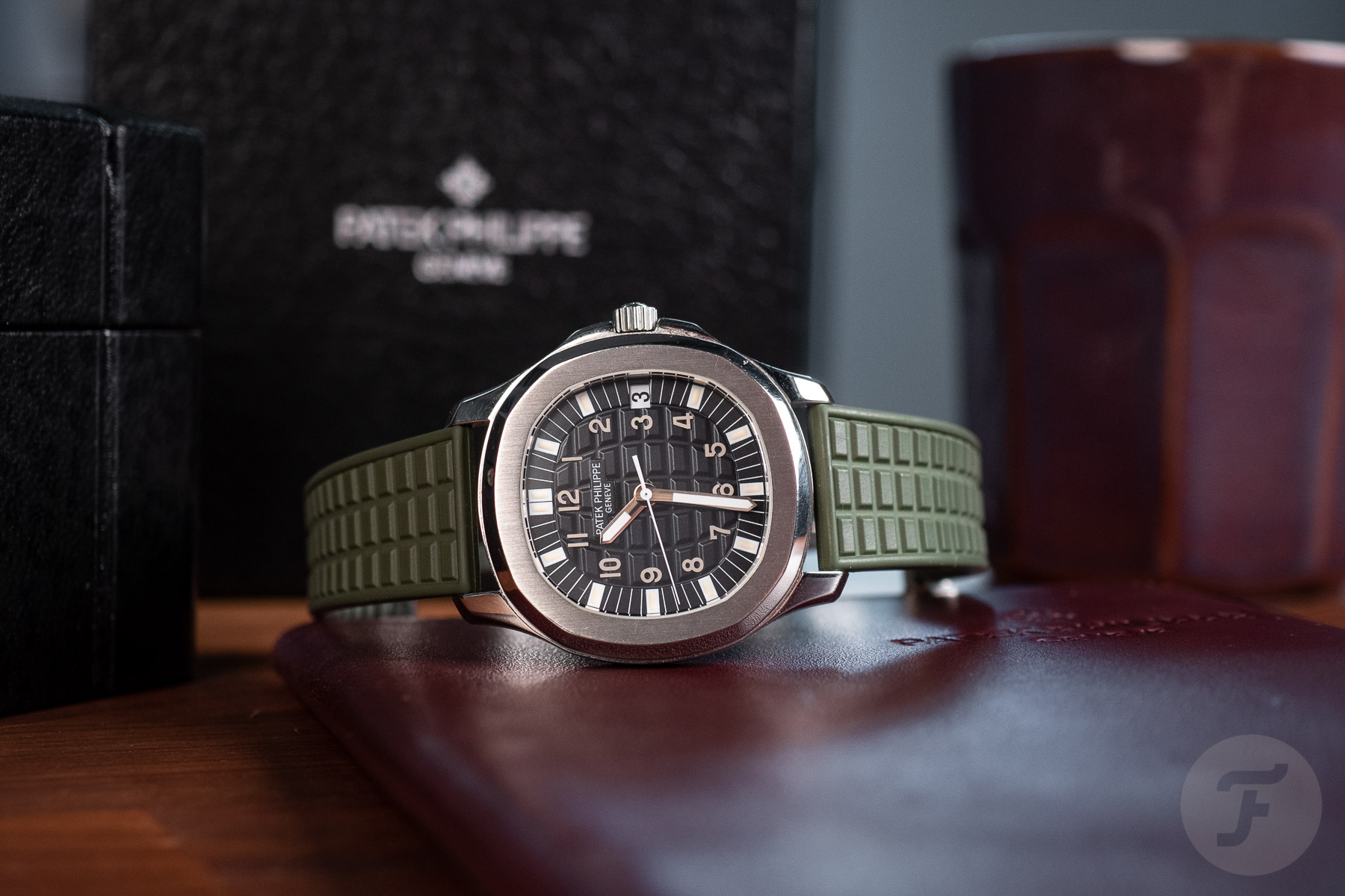 I Pretended To Be The Owner Of A Patek Philippe Aquanaut For A Week, And It Was Mess-Merizing