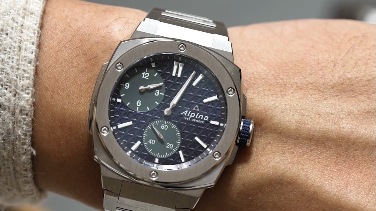 Alpina presents the Extreme Regulator Automatic on an integrated bracelet