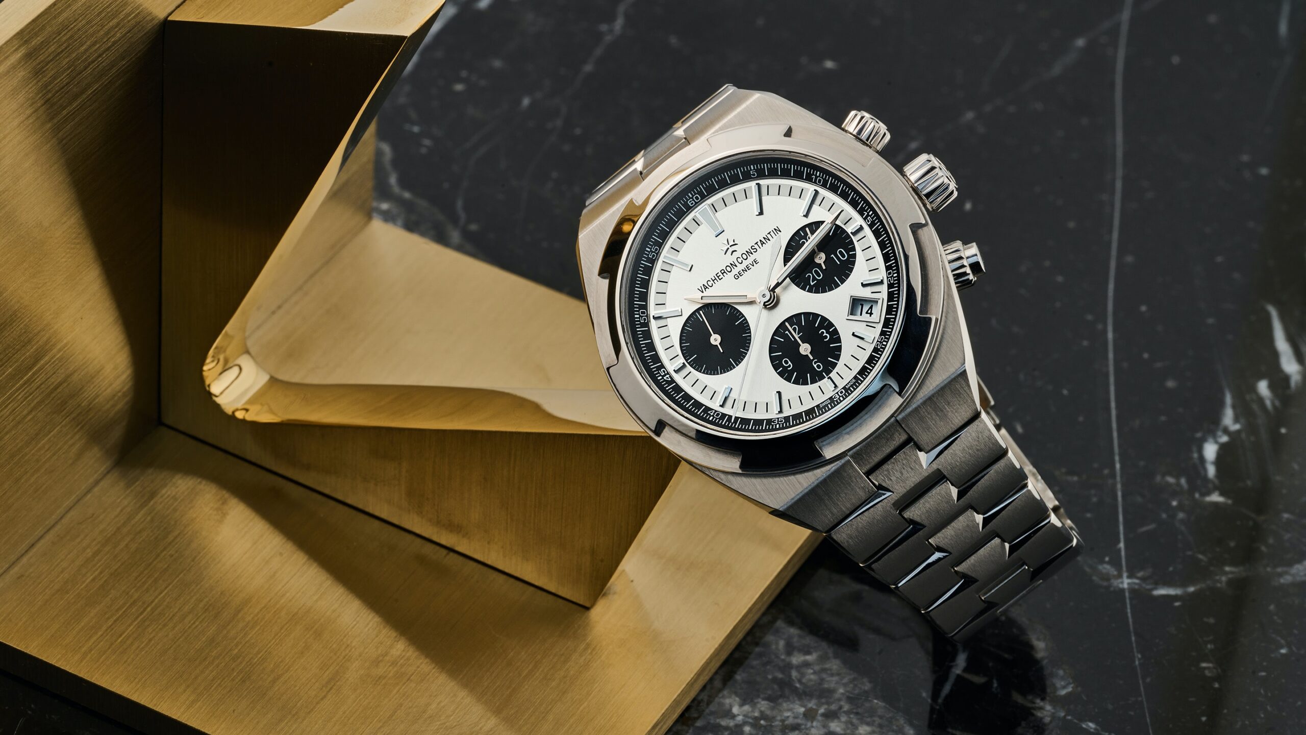 Hands-On: Vacheron Constantin’s New Overseas Panda Chronograph