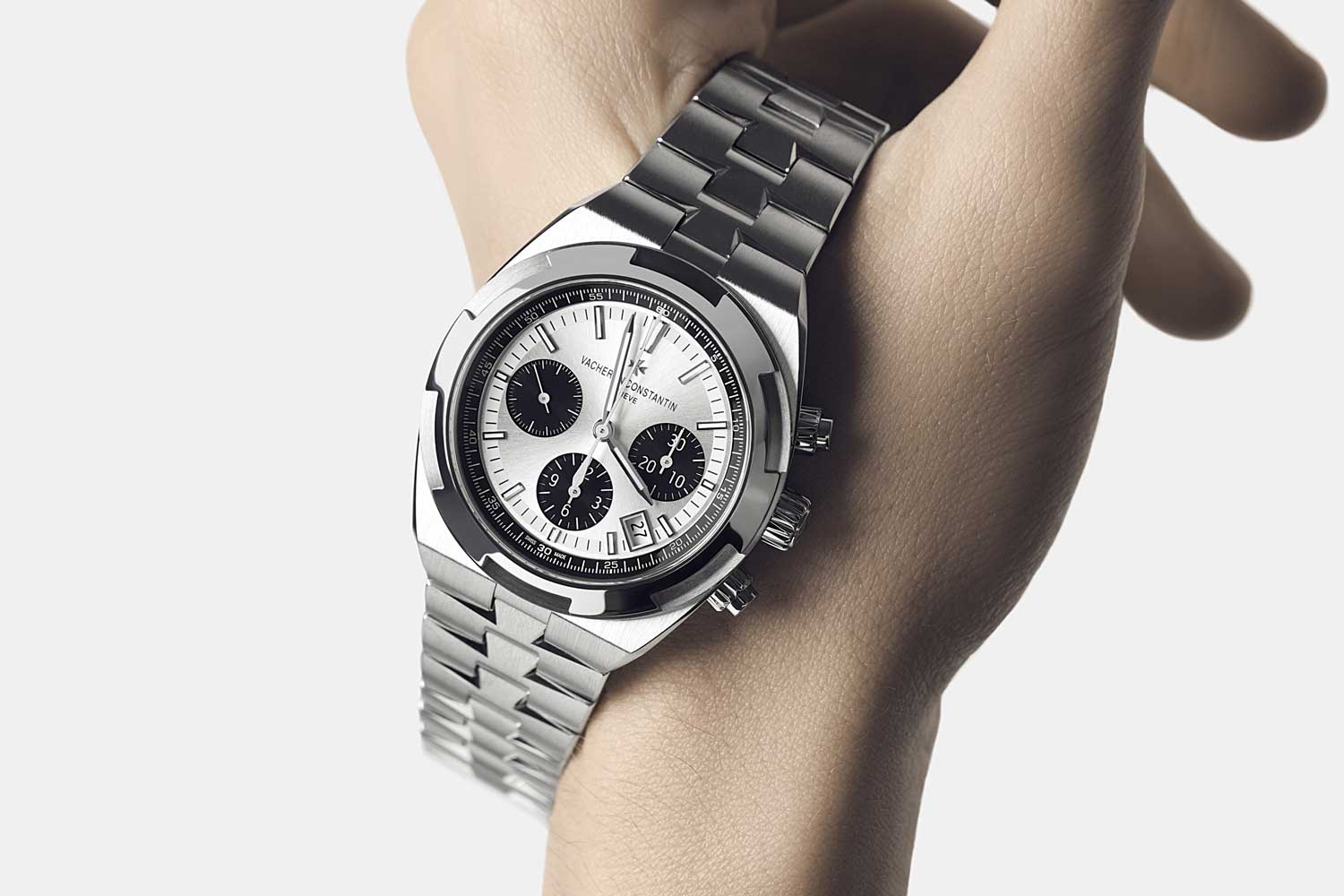 A Sneak Peek at Vacheron Constantin’s 2023 Novelties