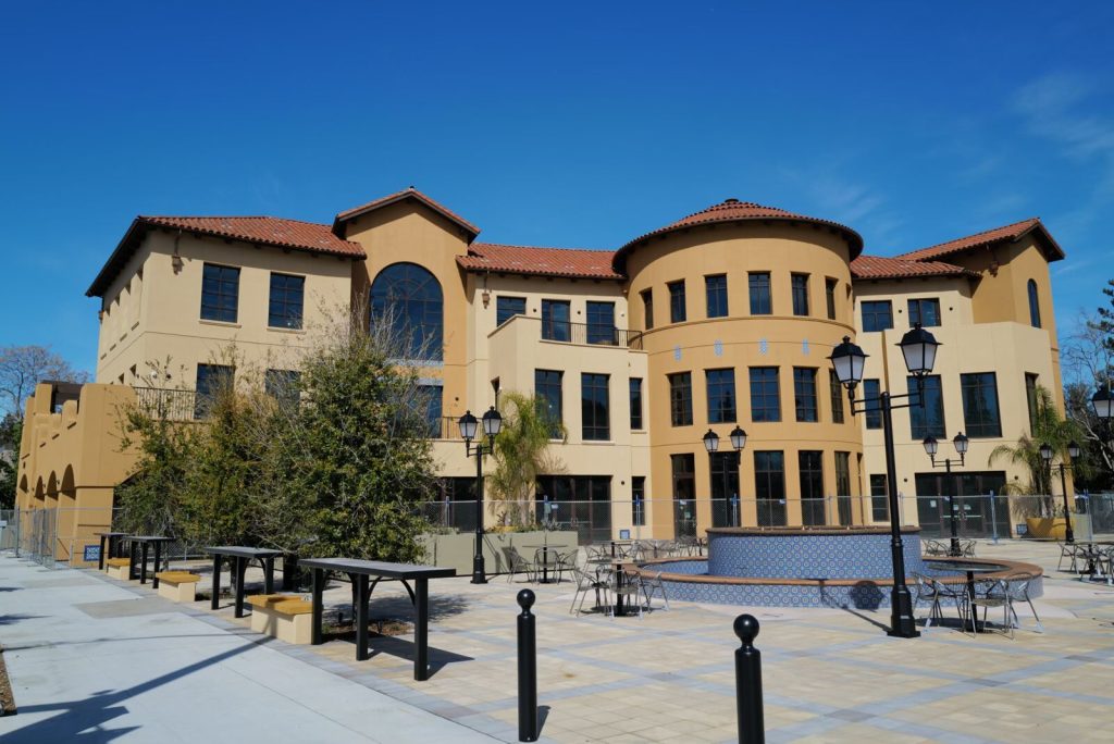 Monday Musings: Stephen Silver Leases Entire Middle Plaza Mall