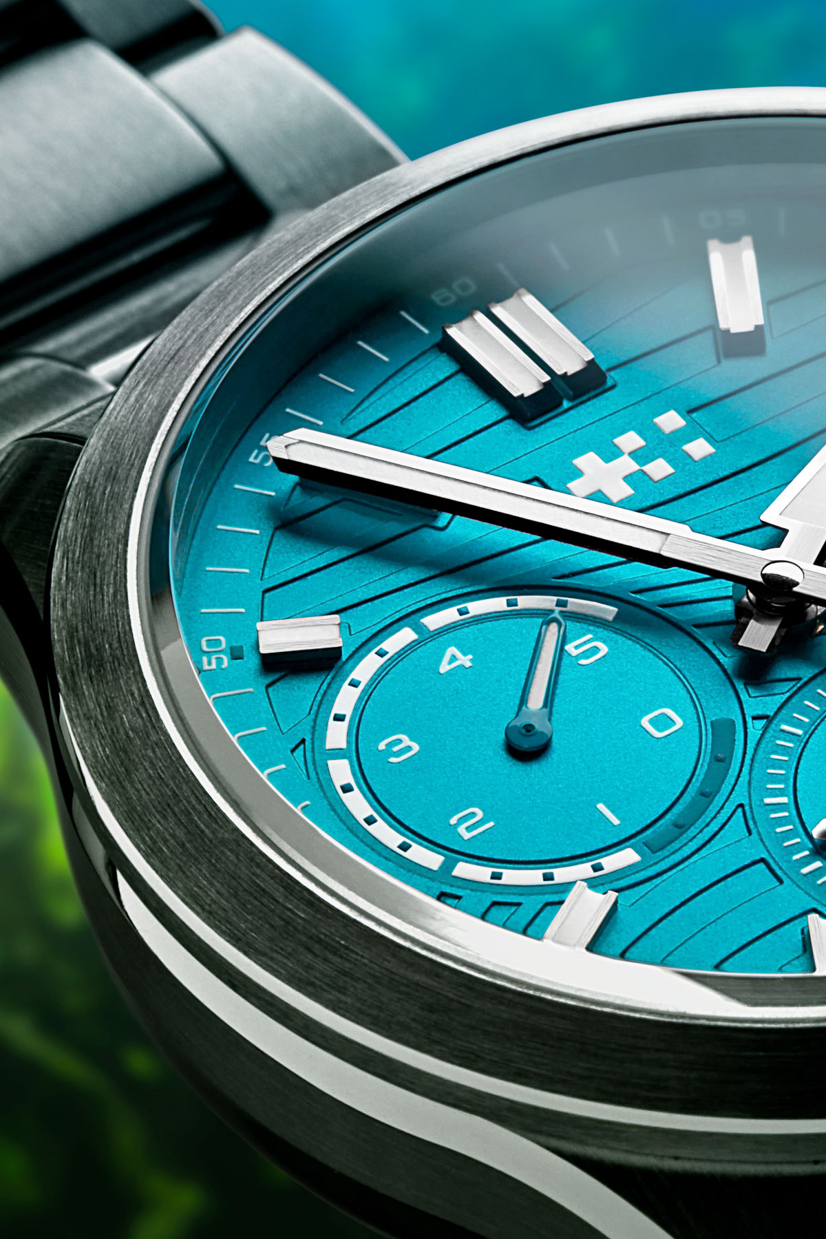 Christopher Ward Debuts a Pair of C63 Sealanders with their SH21 Movement