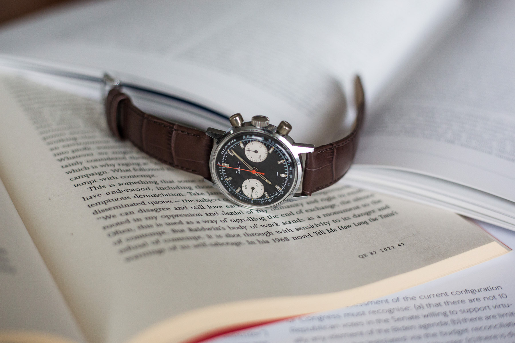 Vintage Heuer Lookalikes: The Carrera Connection For Less