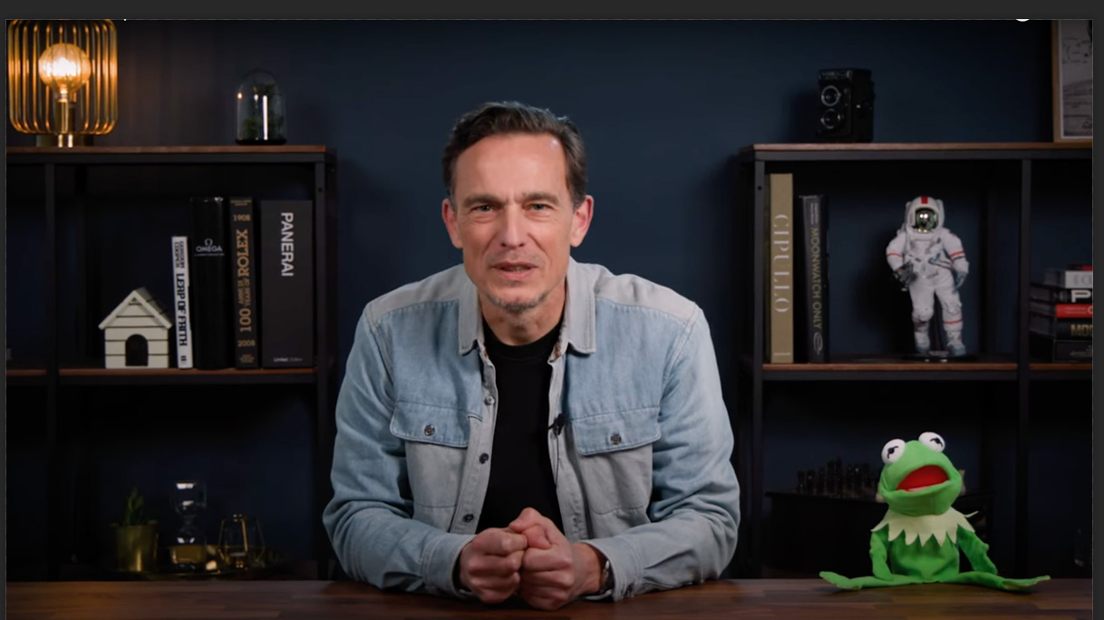 [Video] It Makes People Smile! Meet The New Oris ProPilot X Kermit