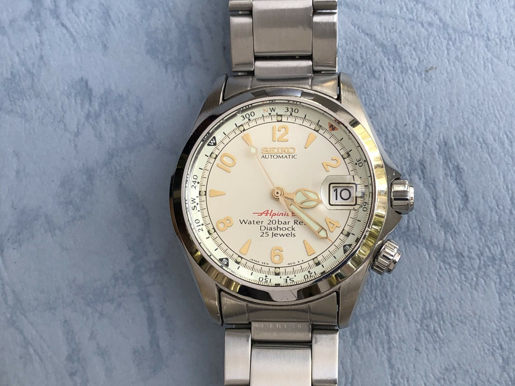 Dear Seiko, Bring Back The Stylish SCVF007 “Red Alpinist”