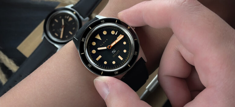 Fleux Makes Its Debut with FLX001 and FLX002 Skin Diver Watches