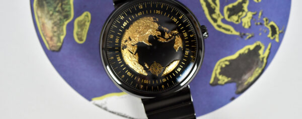 Hands-on – The Black Ceramic CIGA Design Blue Planet Gilding