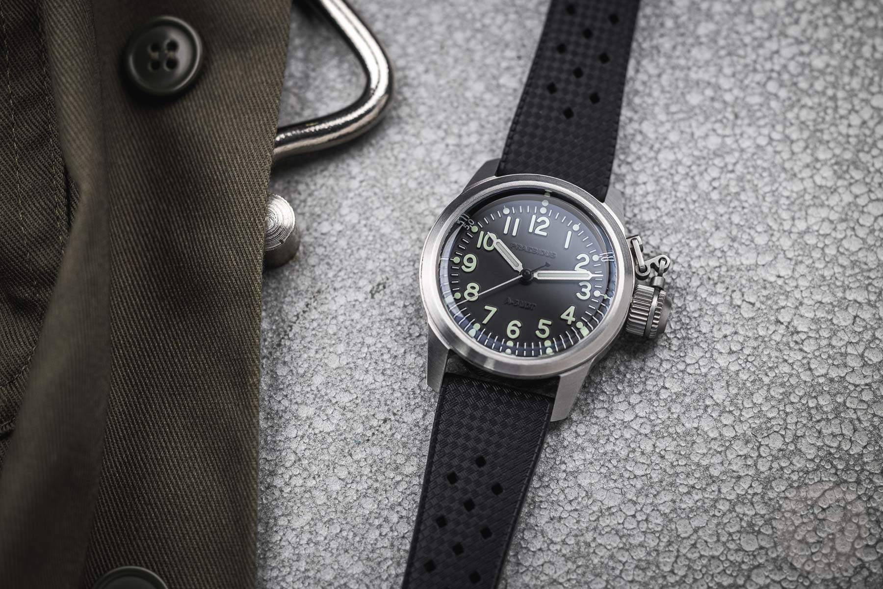 Hands-On With The Praesidus A-5 UDT — A Timepiece Inspired By The WW2 USN BUSHIPS Canteen Watches