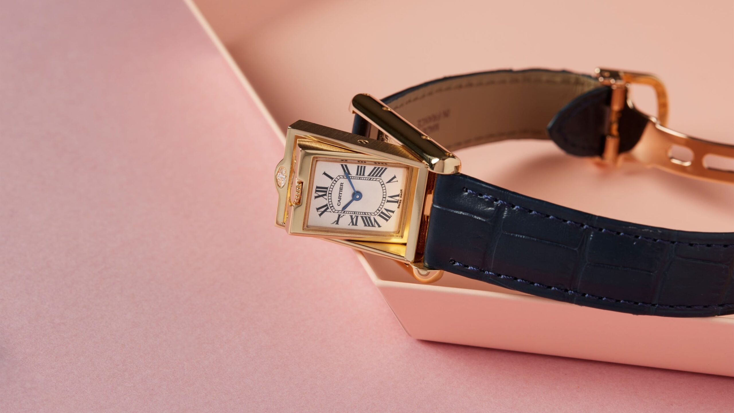 Pre-Owned Picks: A Rare Basculante, A Round Santos, And More Classic Cartier