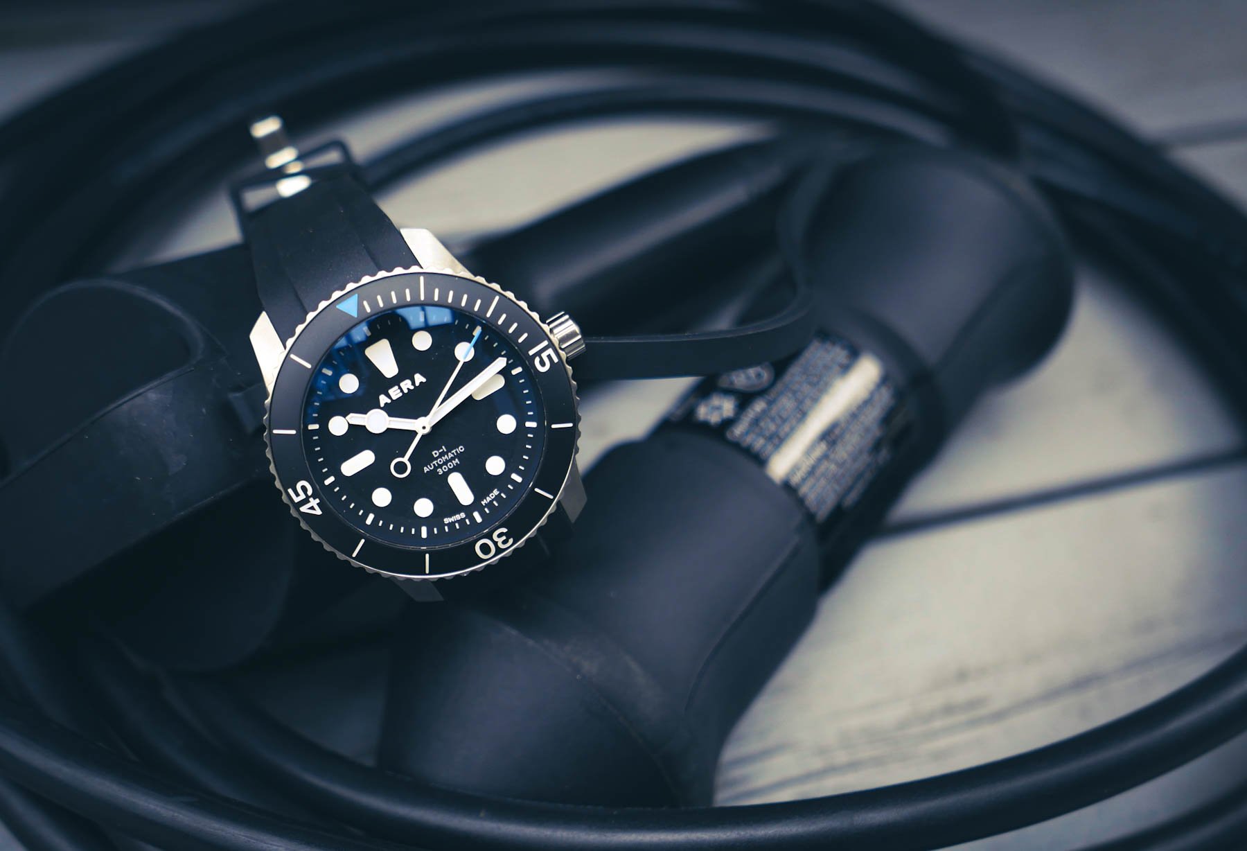Hands-On: The Aera D-1 Diver Makes A Strong Case For The Renaissance Of Big Tool Watches