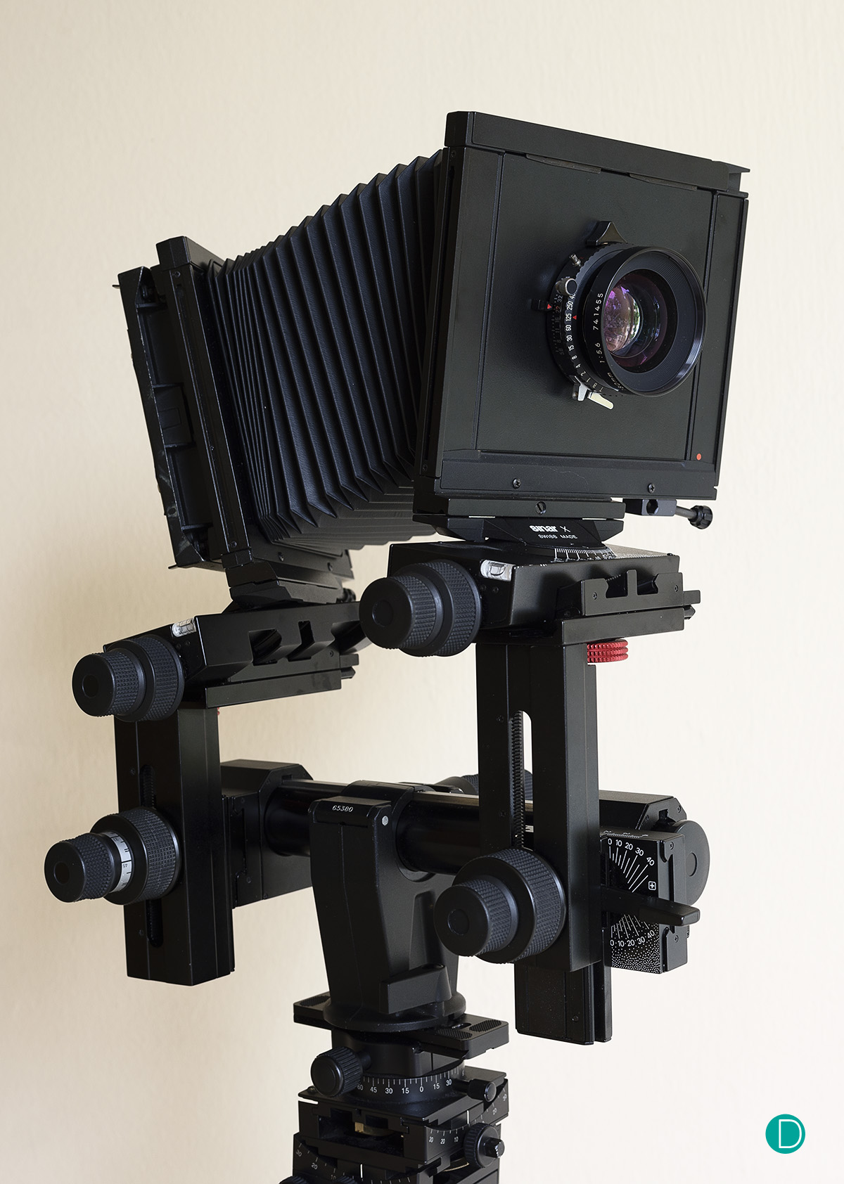 TGIFridays: Quick look at the Sinar X large format camera