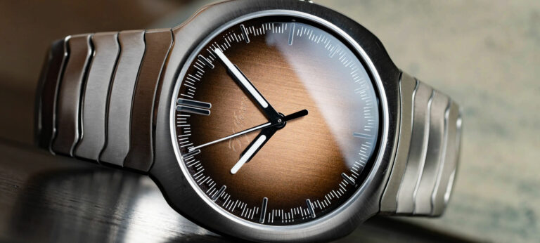 Hands-On: H. Moser & Cie. Streamliner Centre Seconds Smoked Salmon Watch