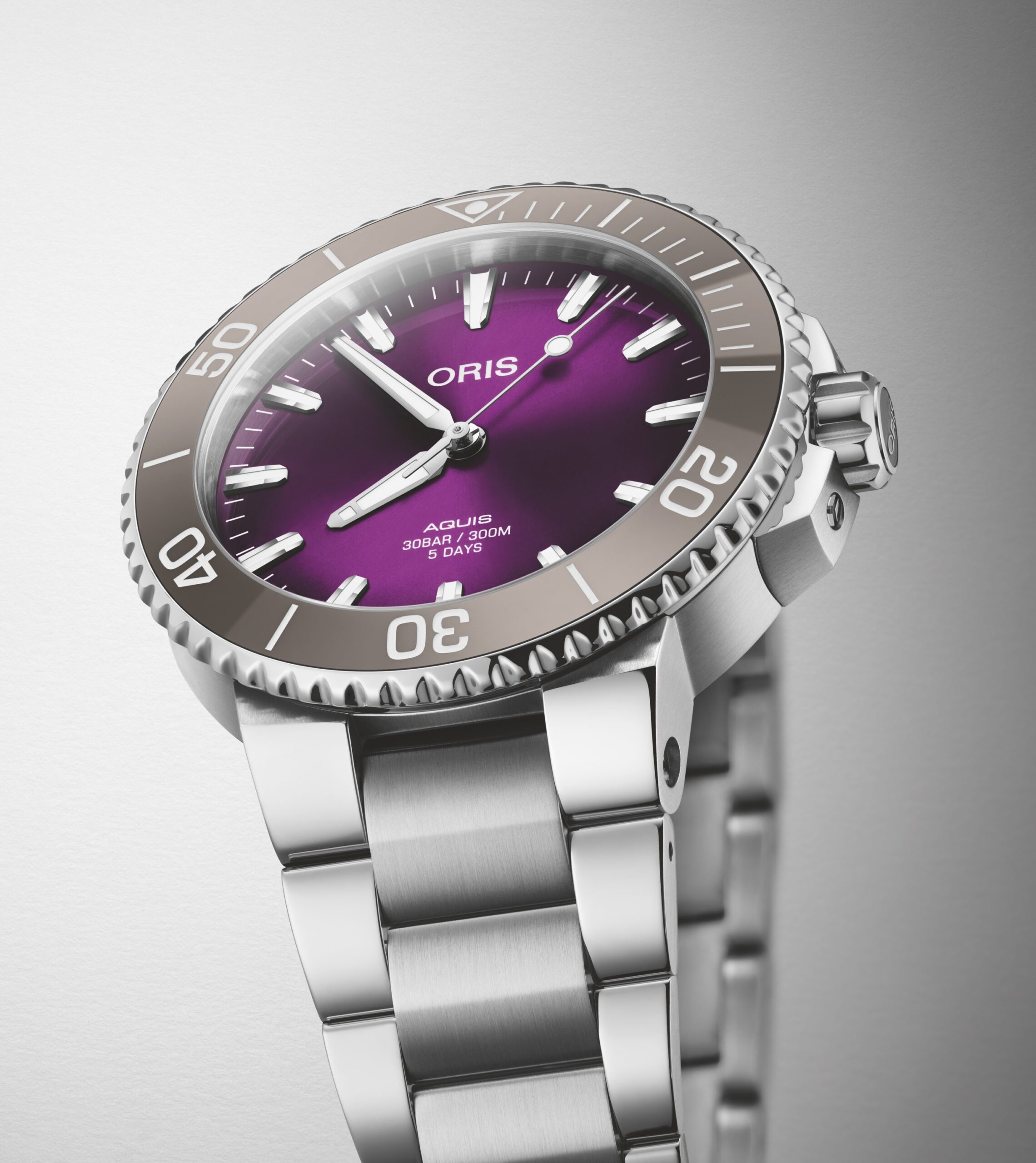 Oris Dawns a Violet Aquis for its Annual Hölstein Edition