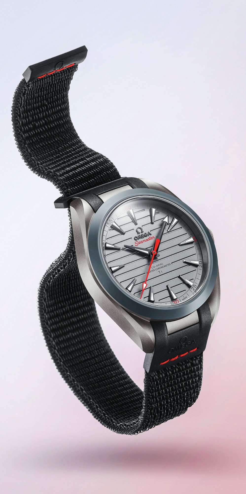 Testing the Omega Seamaster Aqua Terra 150 M Co-Axial Master Chronometer 41 MM Ultra Light