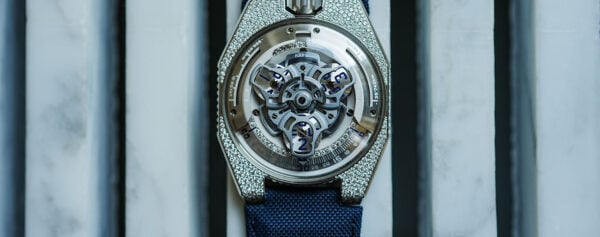 Introducing – The Diamond-Paved Urwerk UR-100V Stardust (Live Pics & Price)