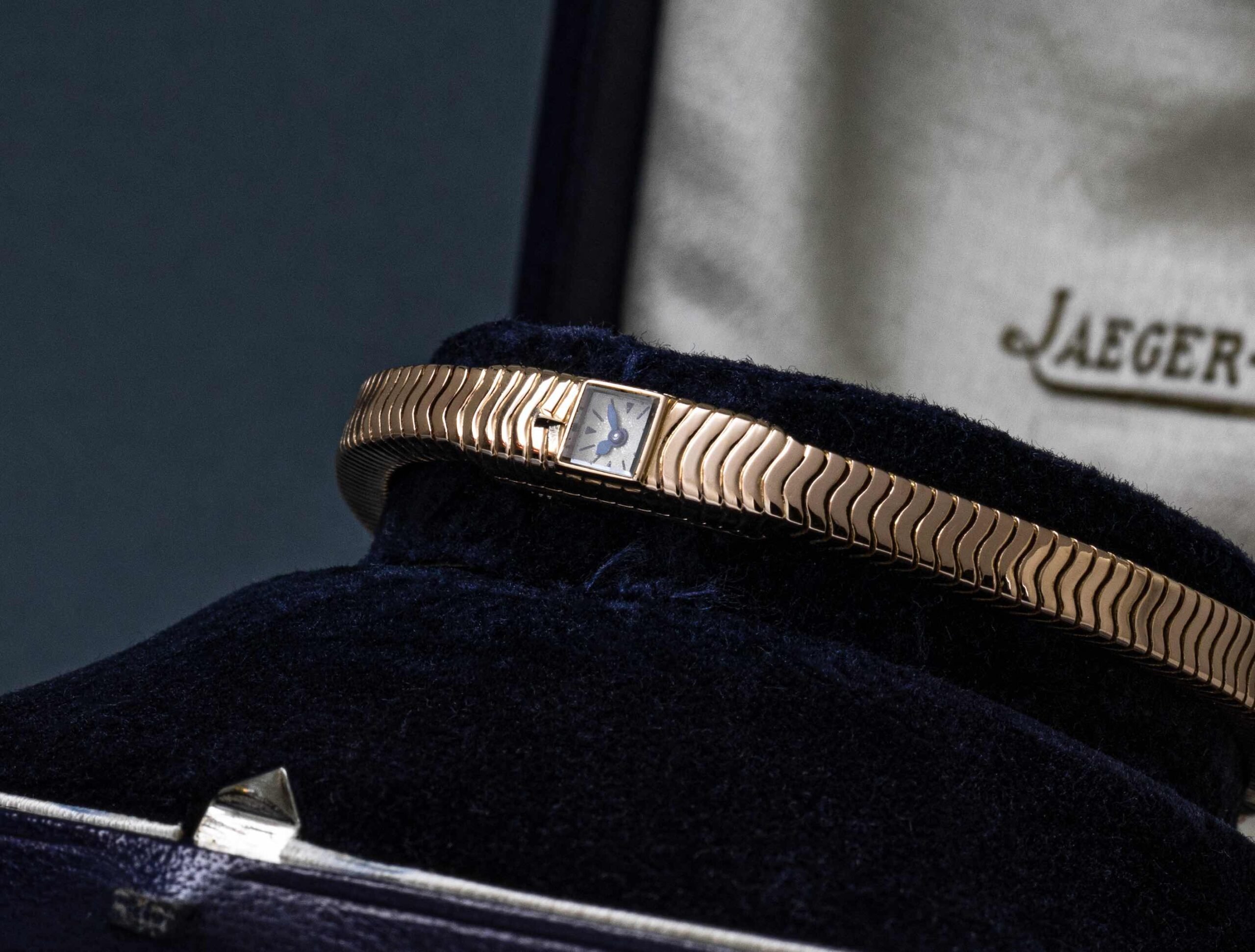 When Less Is More: Jaeger-LeCoultre Caliber 101 — The Smallest Watch Movement Ever