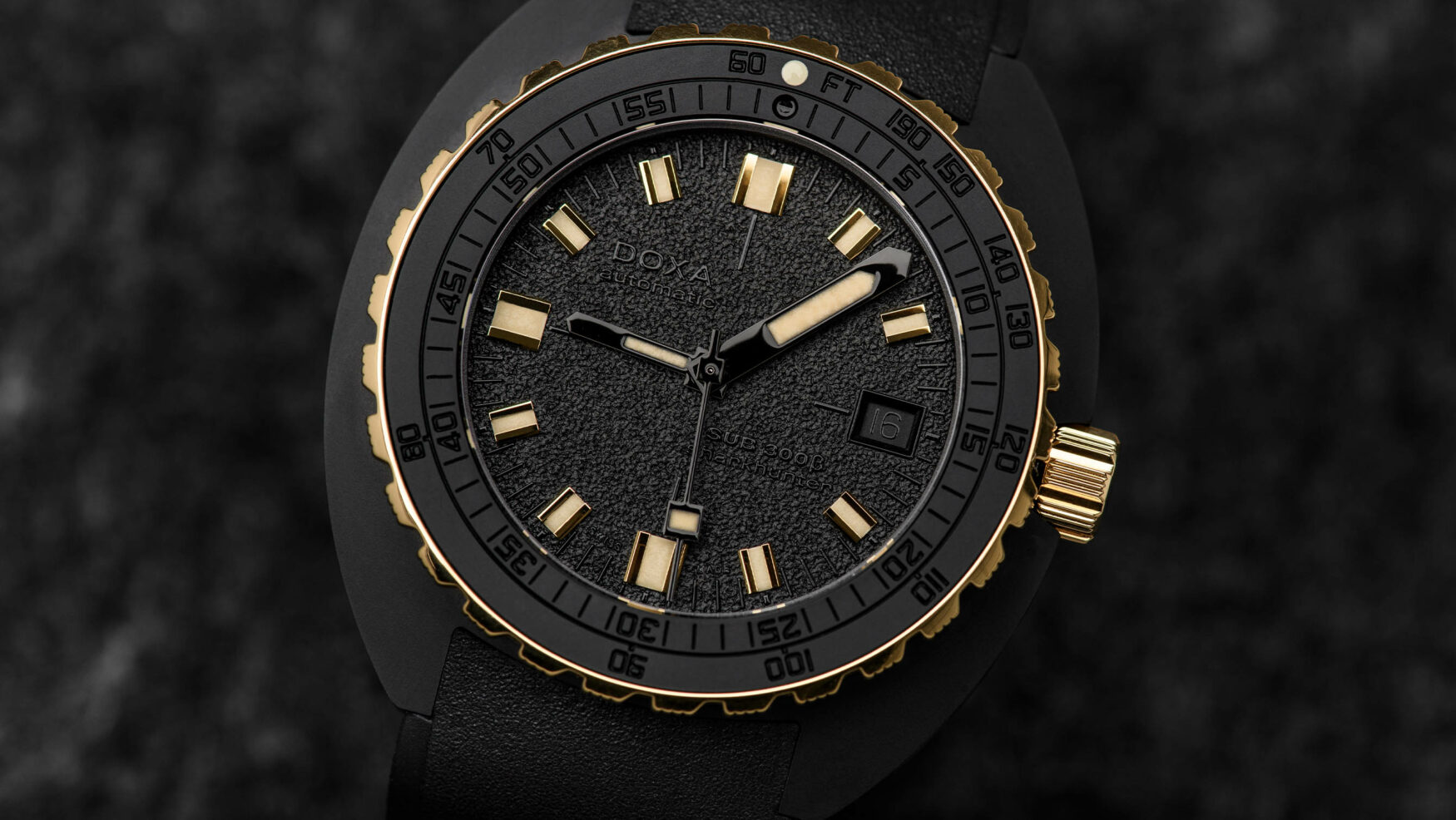 The Doxa SUB 300β Sharkhunter is a mean-looking diver with a plenty of street cred