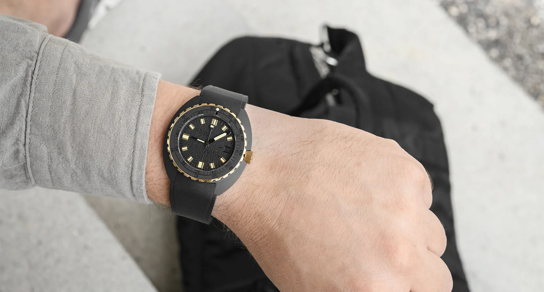 DOXA – SUB 300β Sharkhunter