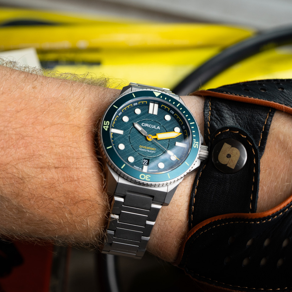 Light Yet Robust: Circula Dives Deep with Scratch-Resistant DiveSport