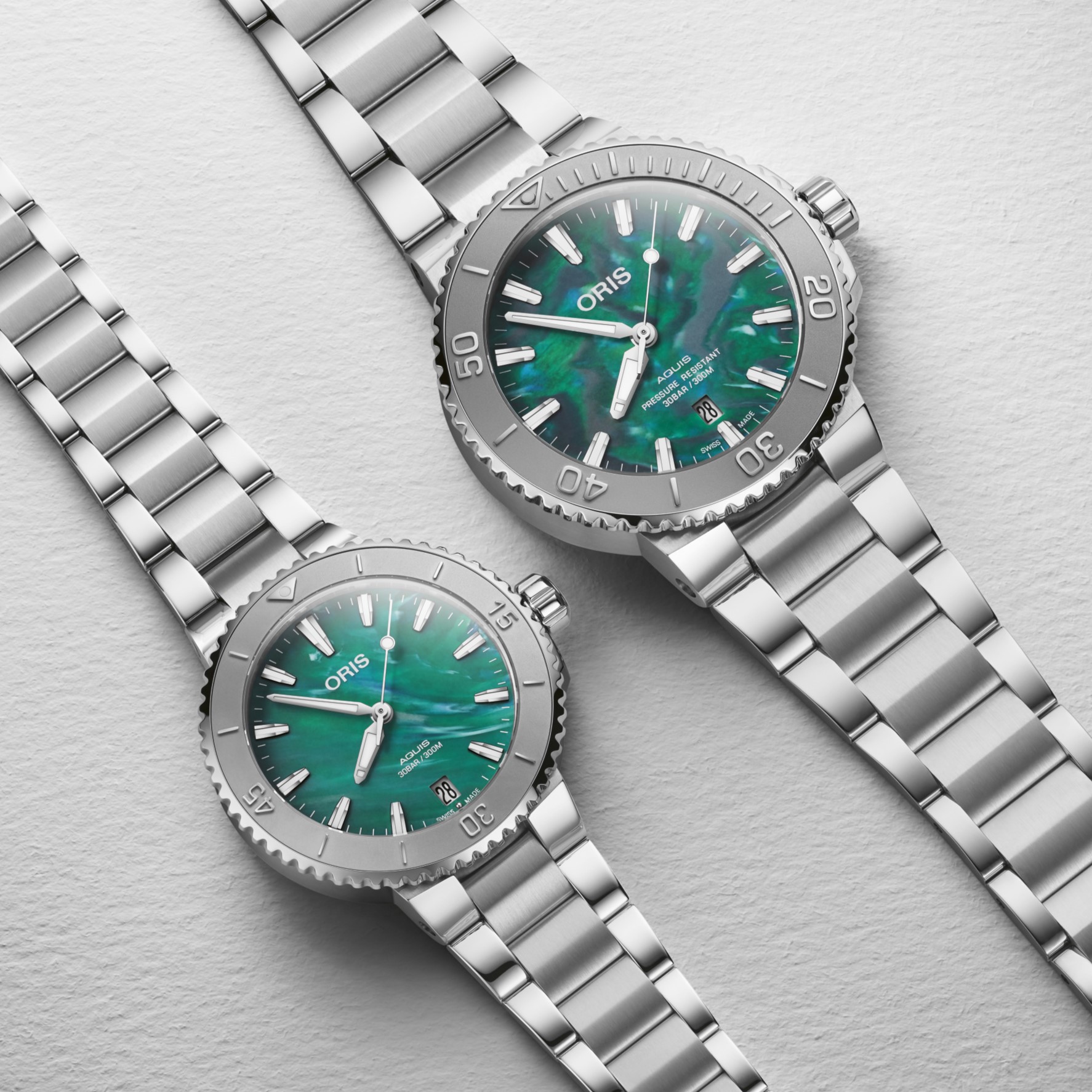 Showing at WatchTime New York 2023: Oris X Bracenet