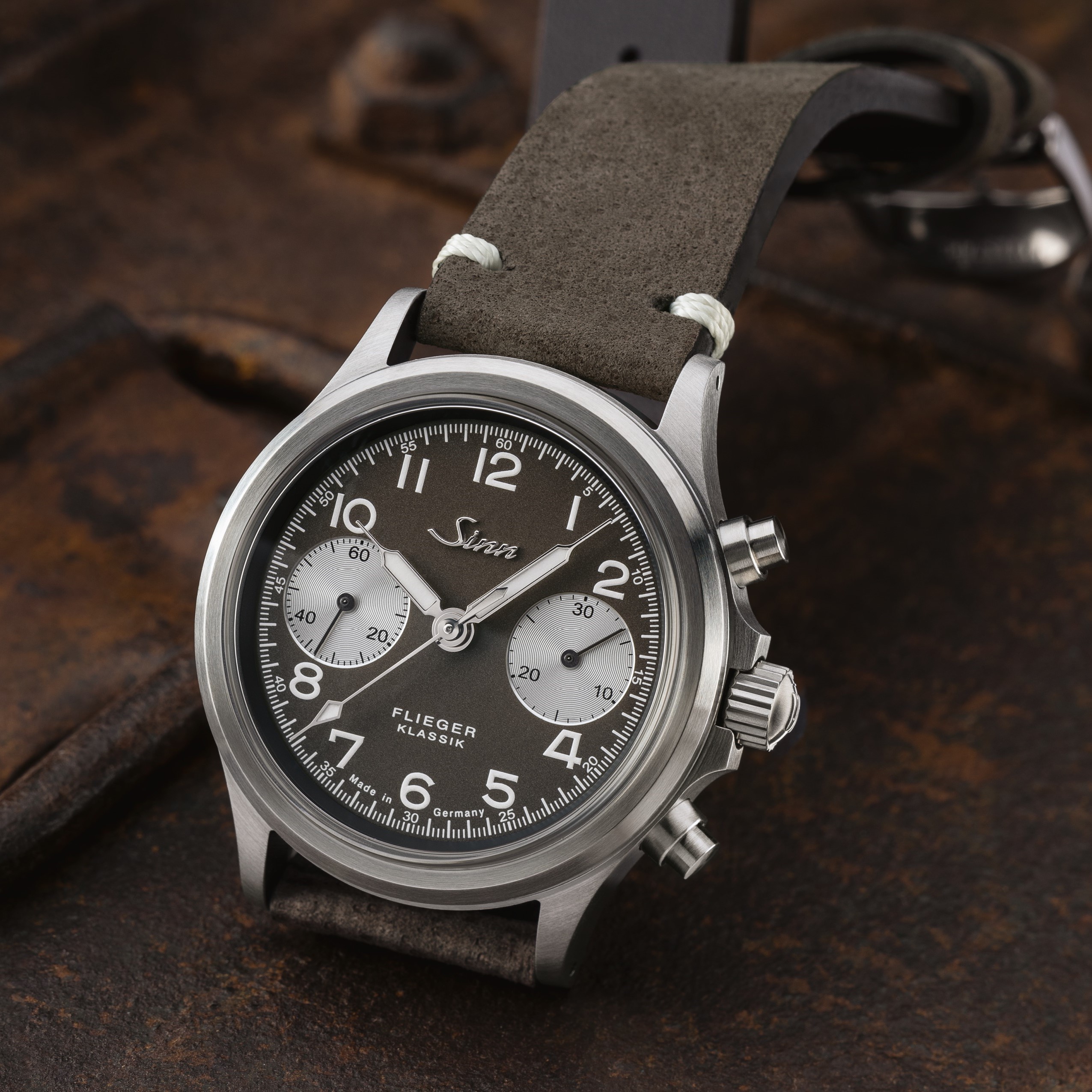 Sinn Spezialuhren Celebrates 25 Years of Classic Pilot Chronographs with Limited Edition