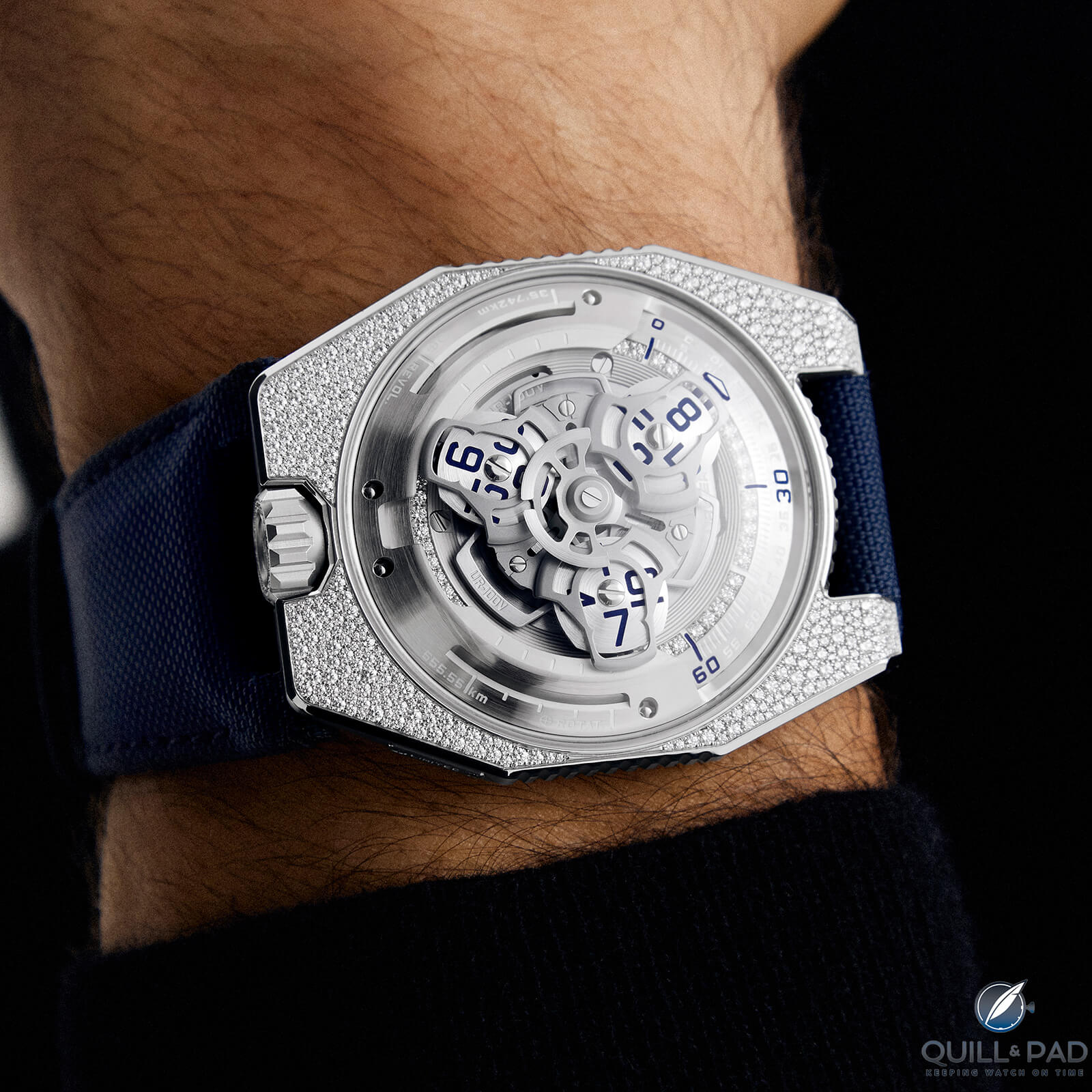 Urwerk UR-100V Stardust: Star Light, Diamond Bright