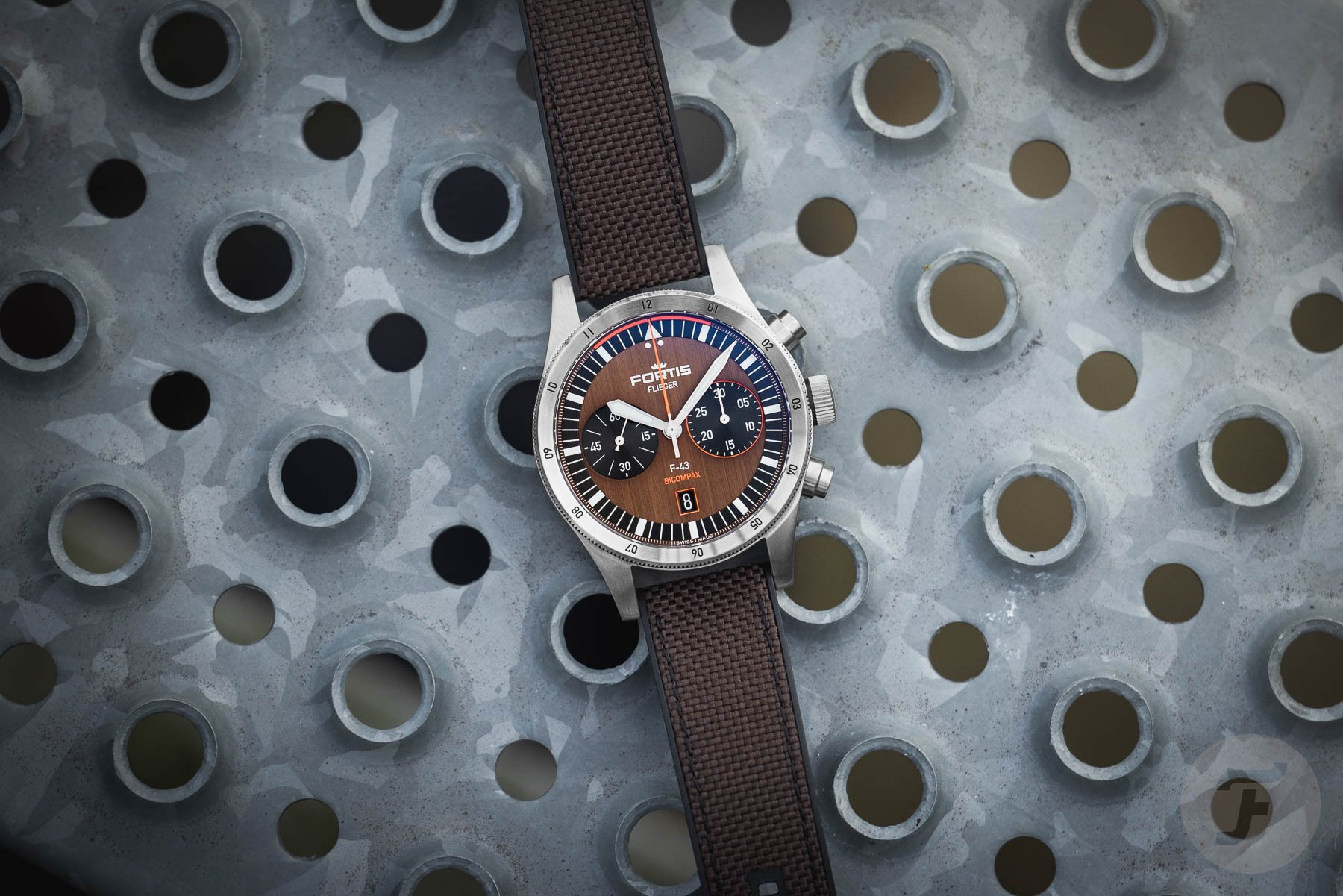 Exclusive Introduction: The Fratello × Fortis Flieger F-43 Bicompax Umber Brown Capsule Edition
