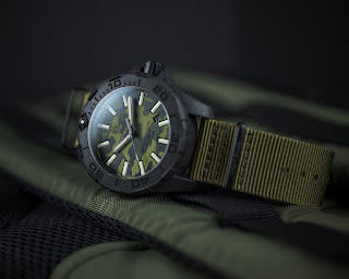 DEEP BLUE Watches DAYNIGHT STEALTH OPS CARBON [COMBAT CHIC]