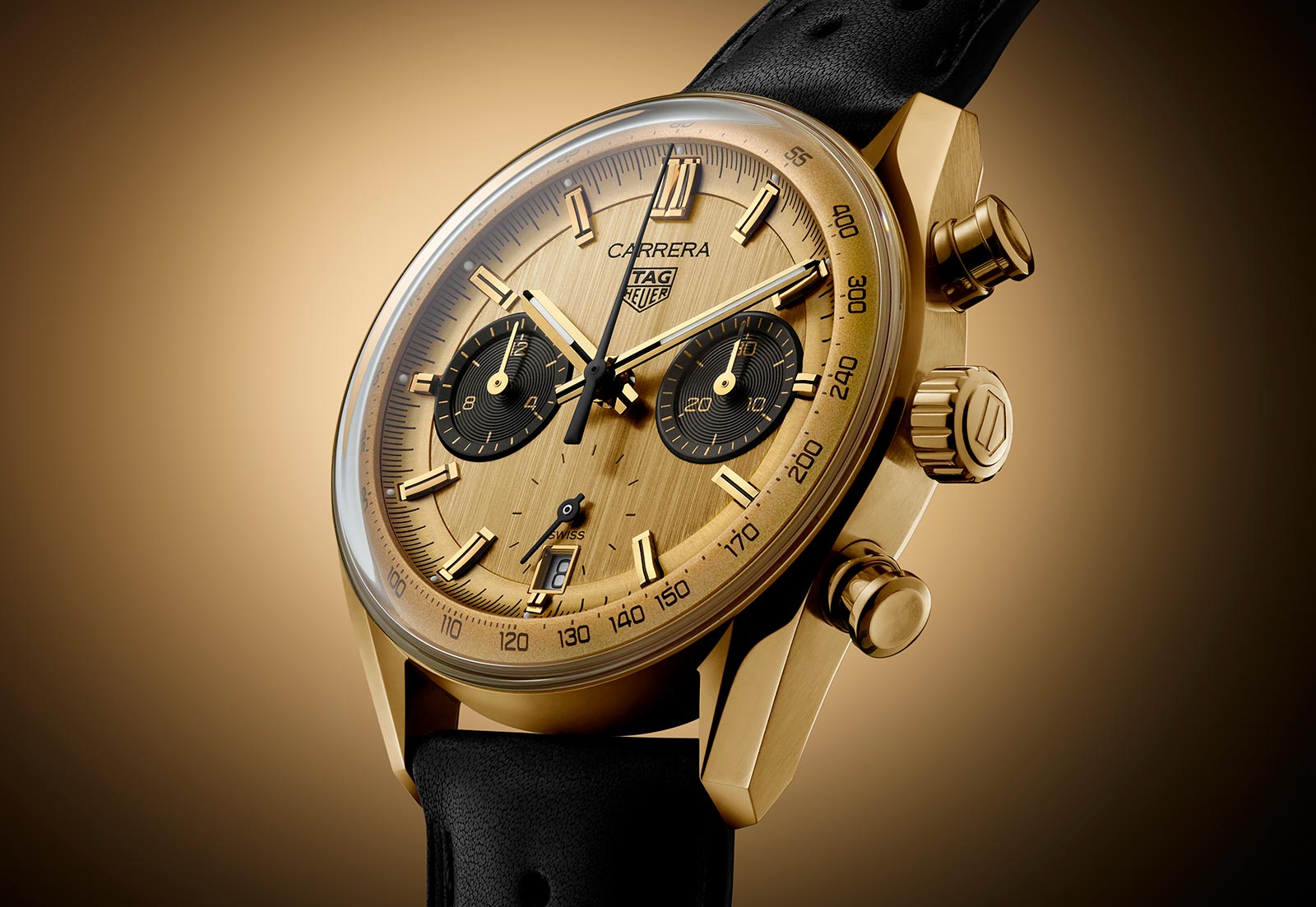 TAG Heuer Brings Vintage Charm with the Carrera “Glassbox” in Yellow Gold